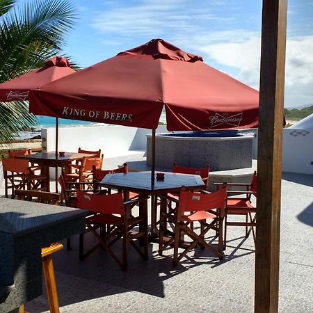 Drake Inn Puerto Villamil Exterior photo