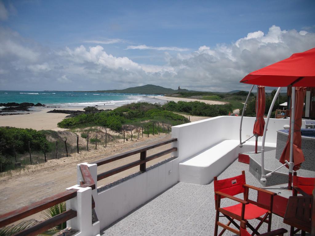 Drake Inn Puerto Villamil Exterior photo