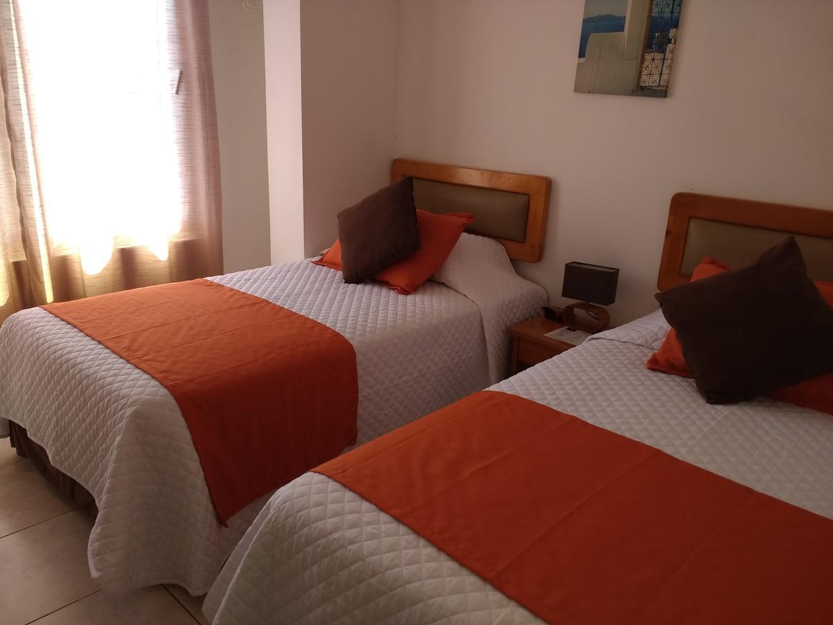 Drake Inn Puerto Villamil Exterior photo
